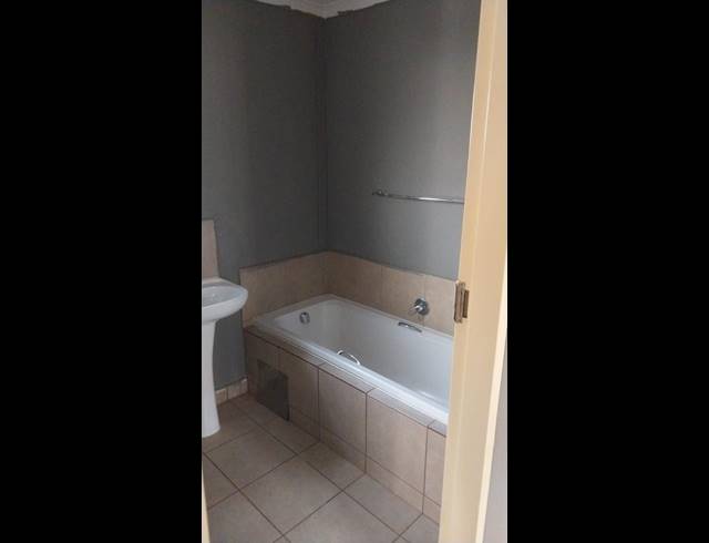 3 BEDROOM PROPERTY TO RENT IN SKY CITY